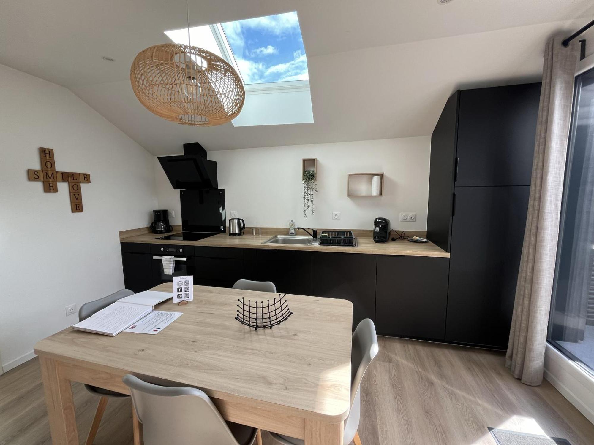 Appart-Hotel N 3 Avec Terrasse, Piscine, Petit-Dejeuner Et Parking Prive Chouzelot Zewnętrze zdjęcie